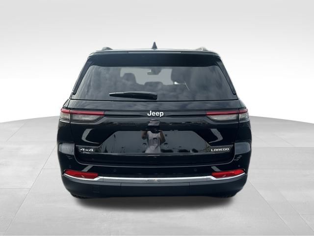 2025 Jeep Grand Cherokee Laredo X photo 5