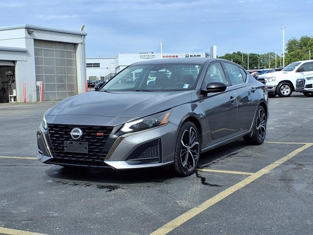 Certified 2023 Nissan Altima SR with VIN 1N4BL4CV5PN338804 for sale in Kansas City
