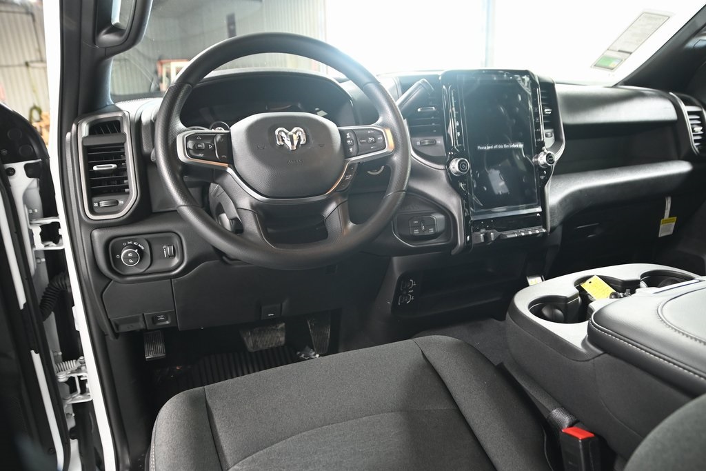 2026 Ram 2500 Tradesman photo 9