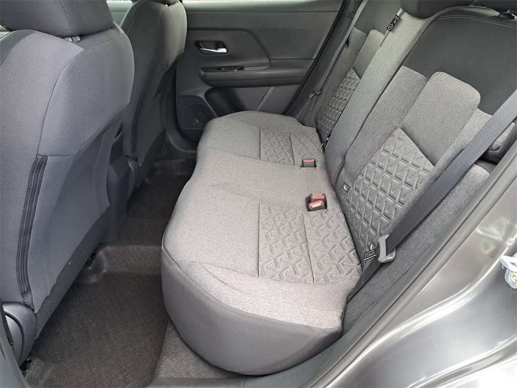 2026 Nissan Kicks SV photo 12