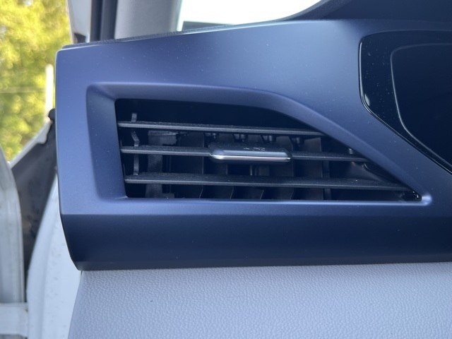 2022 Volkswagen Taos SE photo 27