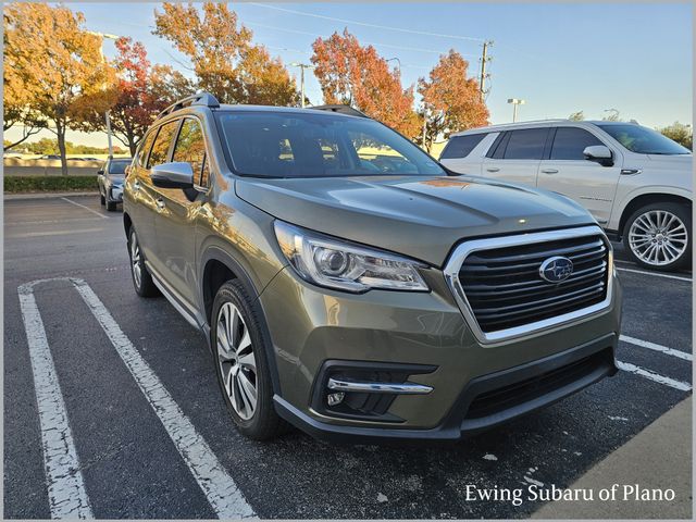 2022 Subaru Ascent Touring's photo