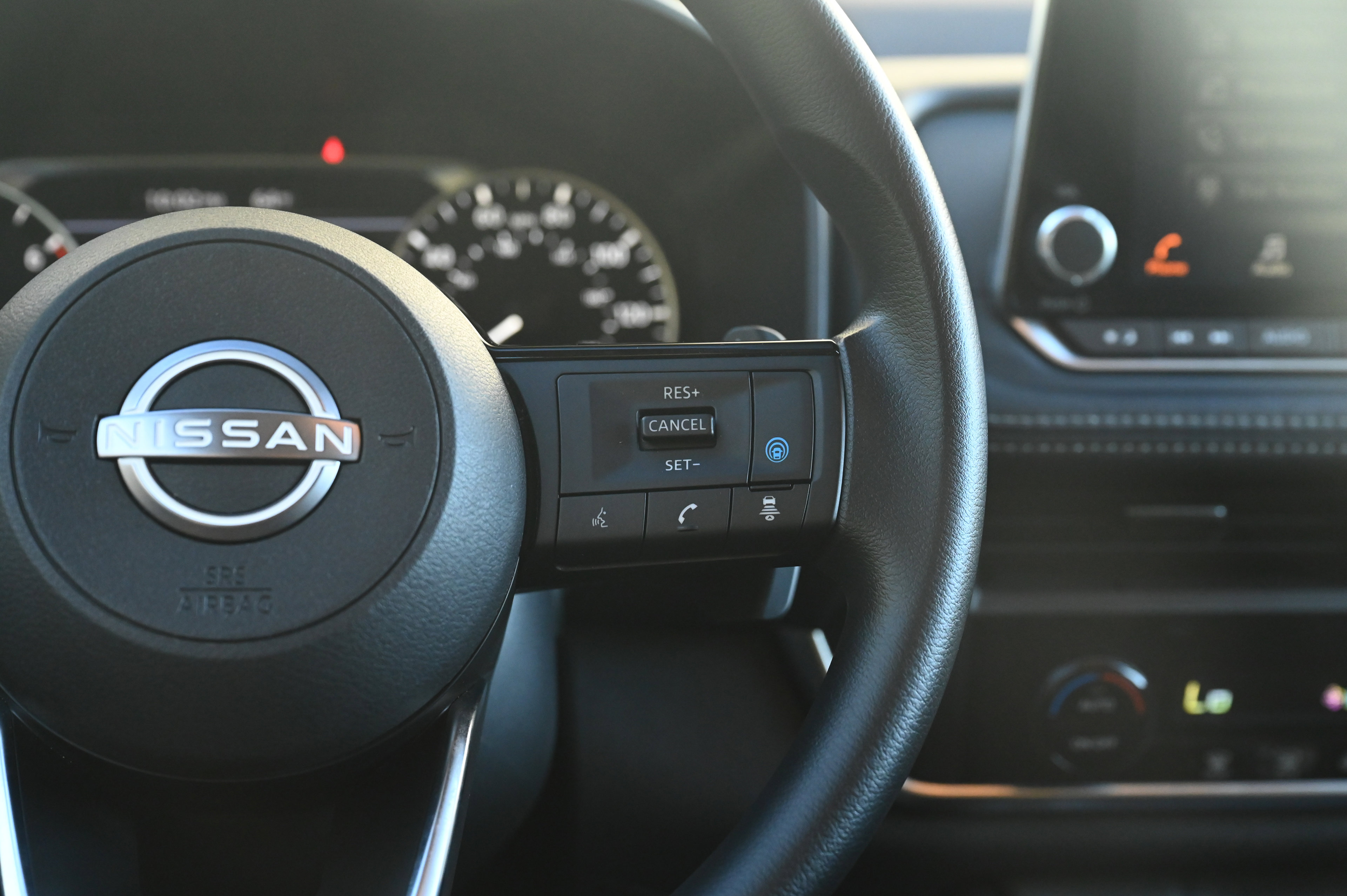 2023 Nissan Rogue SV photo 29