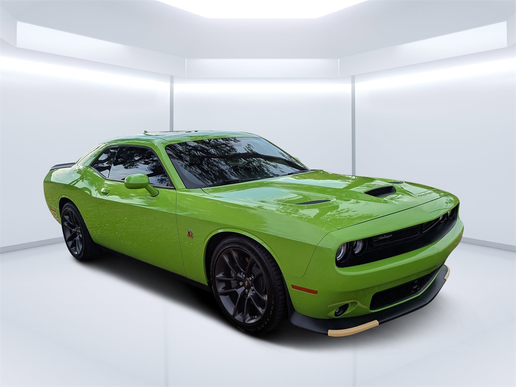 2023 Dodge Challenger R/T's photo