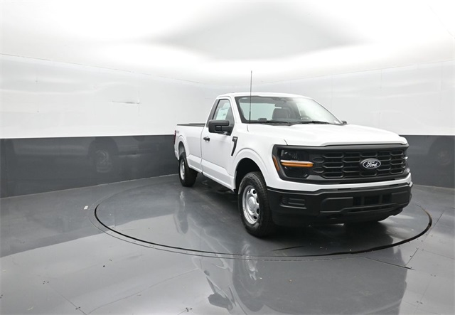 2025 Ford F-150 XL's photo