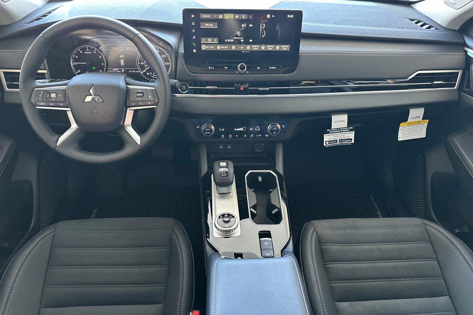 2025 Mitsubishi Outlander SE photo 12