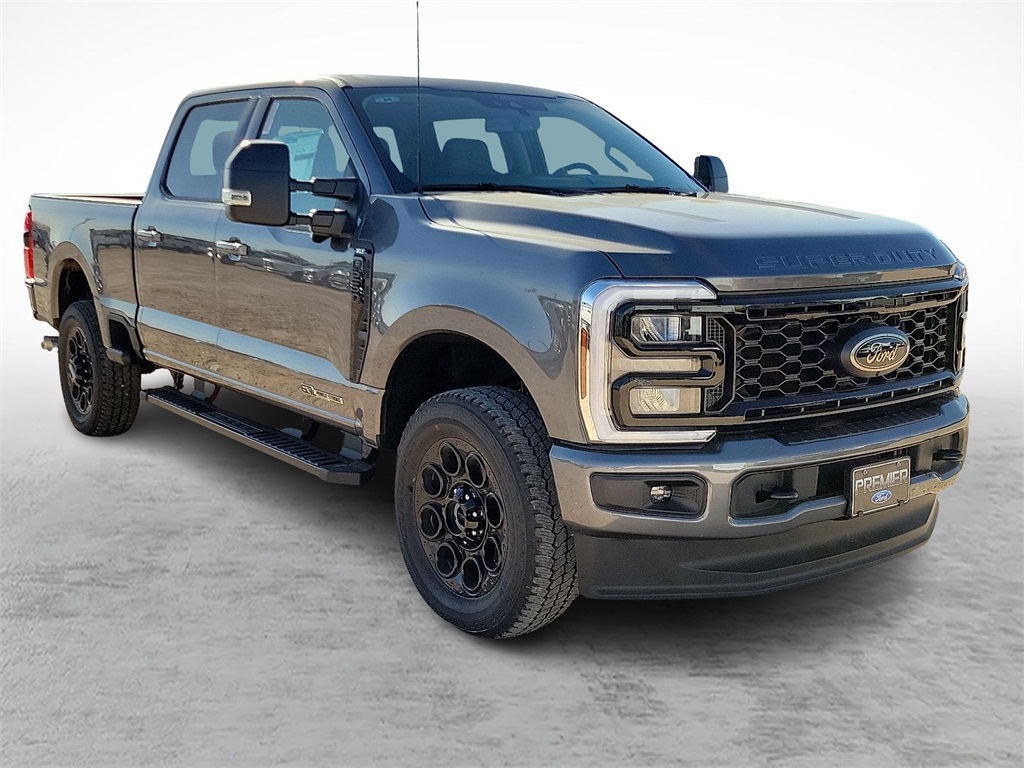 2025 Ford F-250 Super Duty XLT's photo