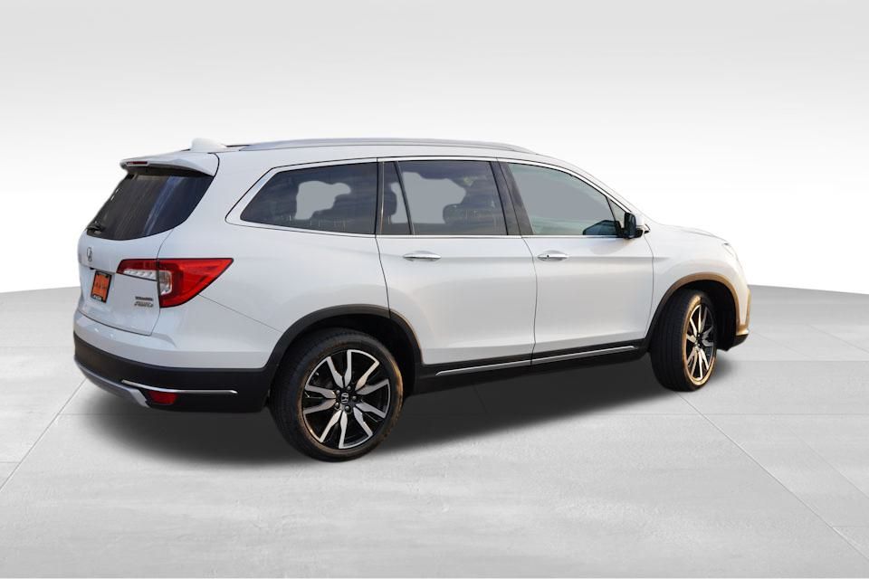 2021 Honda Pilot Touring photo 4