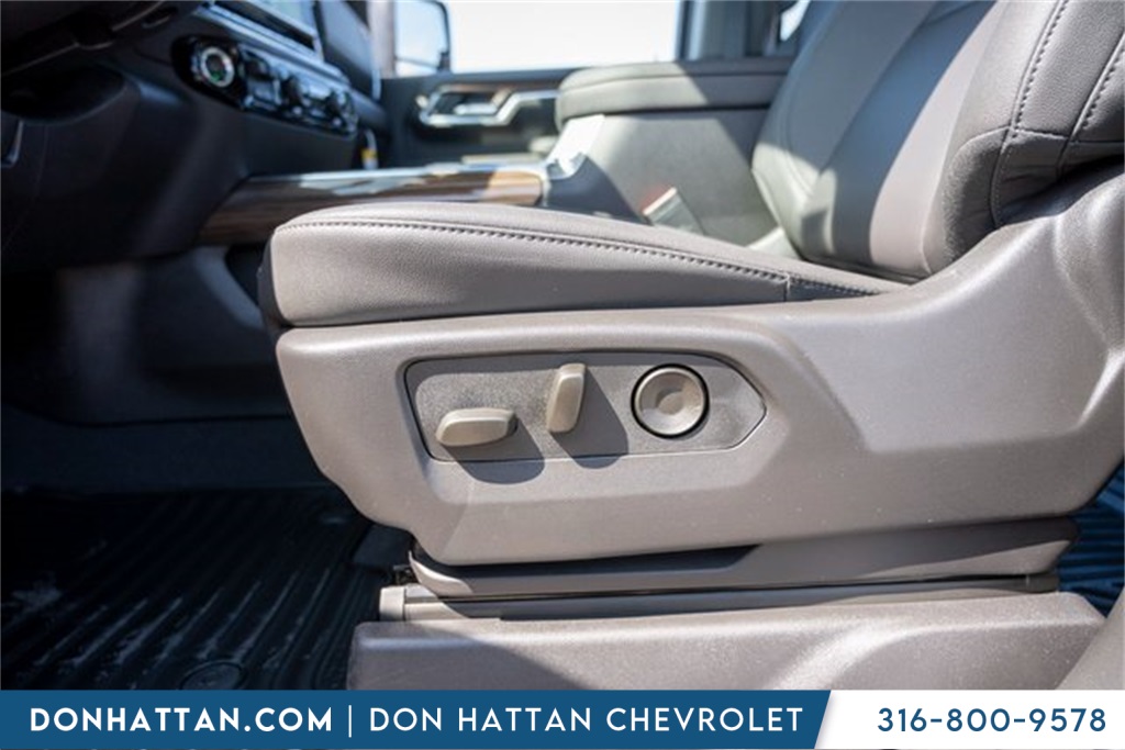 2026 Chevrolet Silverado 2500HD LT photo 22