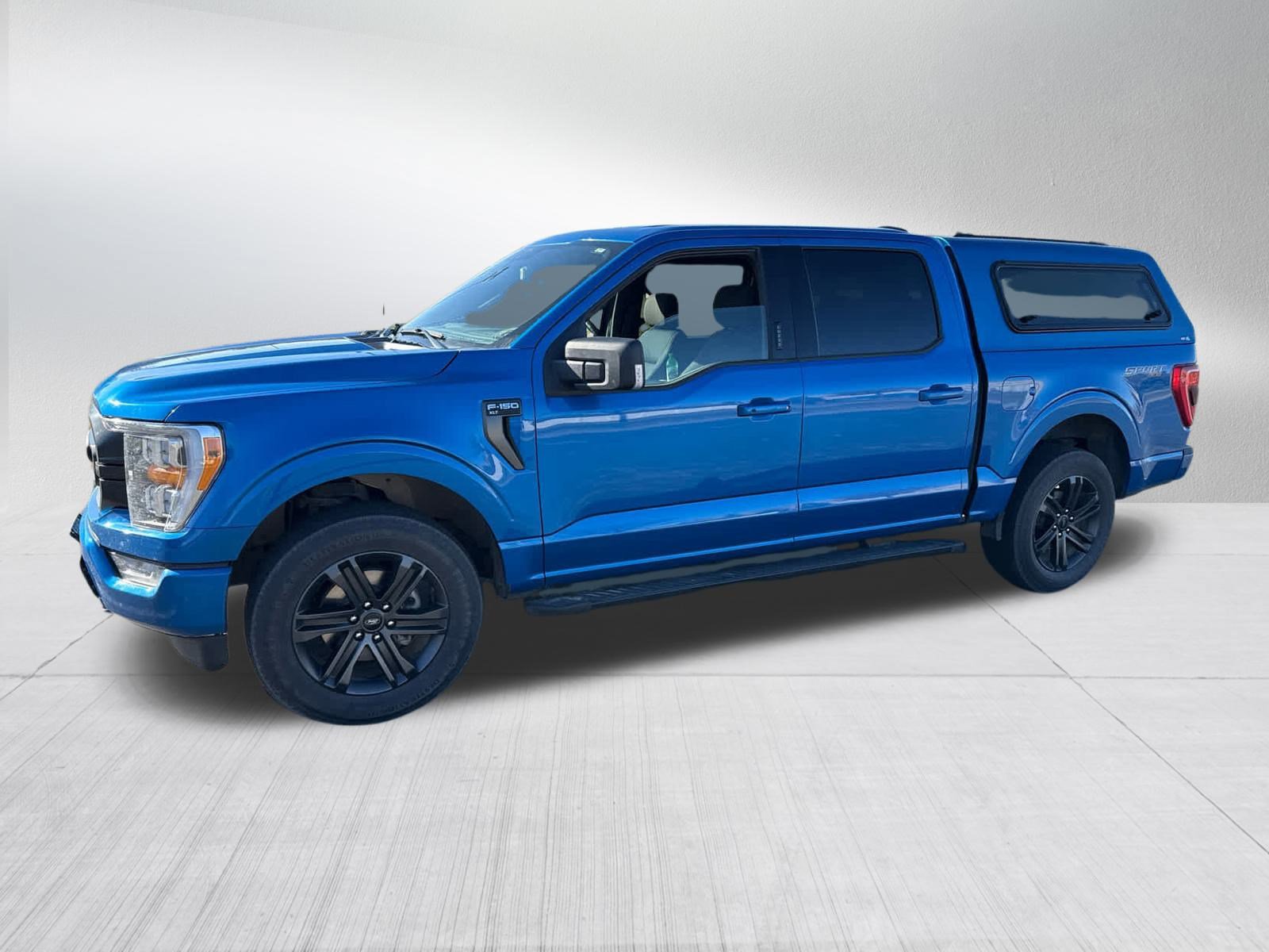 2021 Ford F-150 XLT photo 2