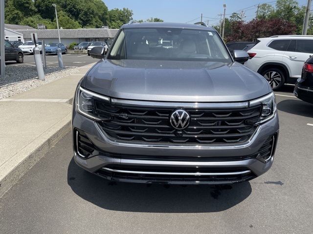 2025 Volkswagen Atlas SEL Premium R-Line photo 4