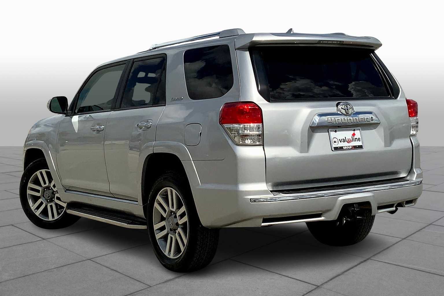 2012 Toyota 4Runner SR5 photo 11