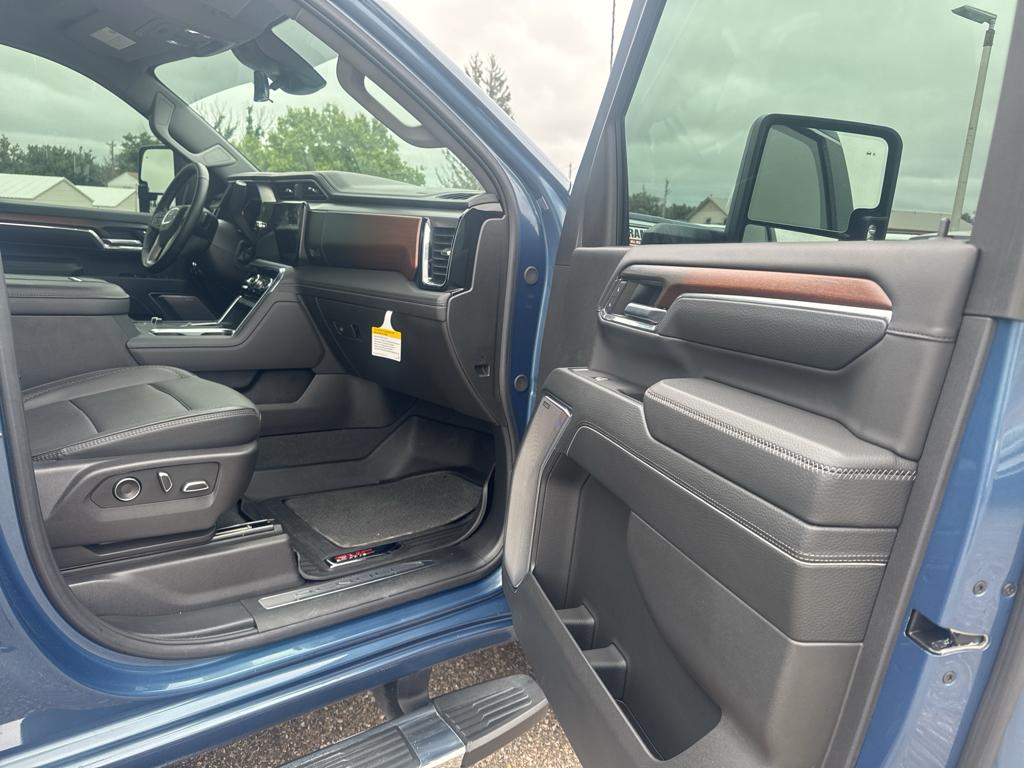 2024 Gmc Sierra 2500 Denali photo 15