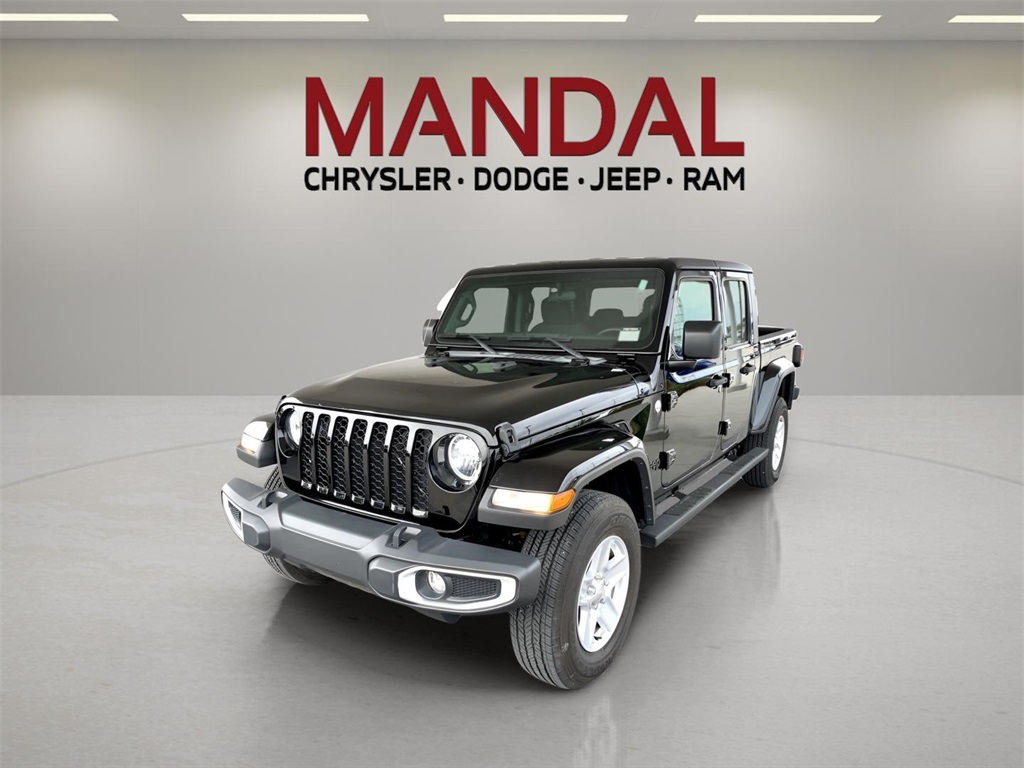 2021 Jeep Gladiator Sport S's photo
