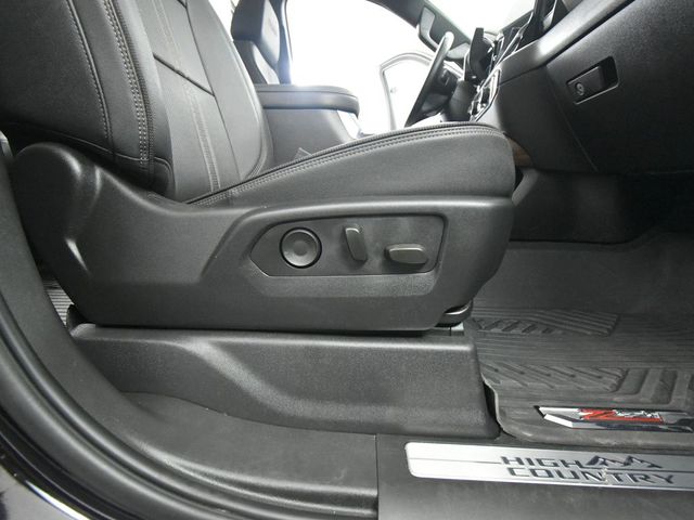 2024 Chevrolet Silverado 3500HD High Country photo 40