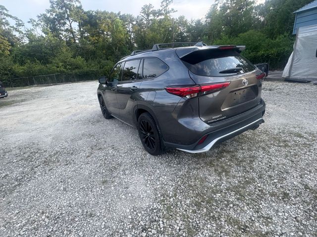 2023 Toyota Highlander L photo 5