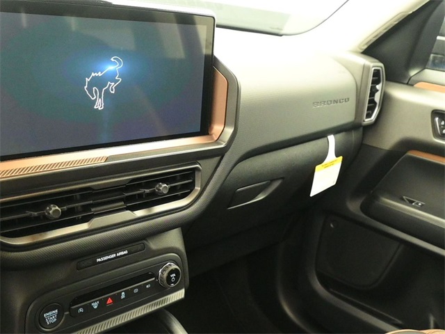 2025 Ford Bronco Sport Outer Banks photo 11