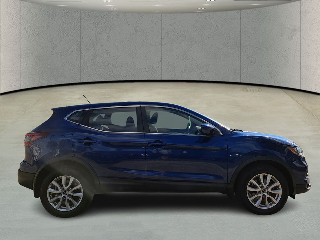 2020 Nissan Rogue Sport S photo 4