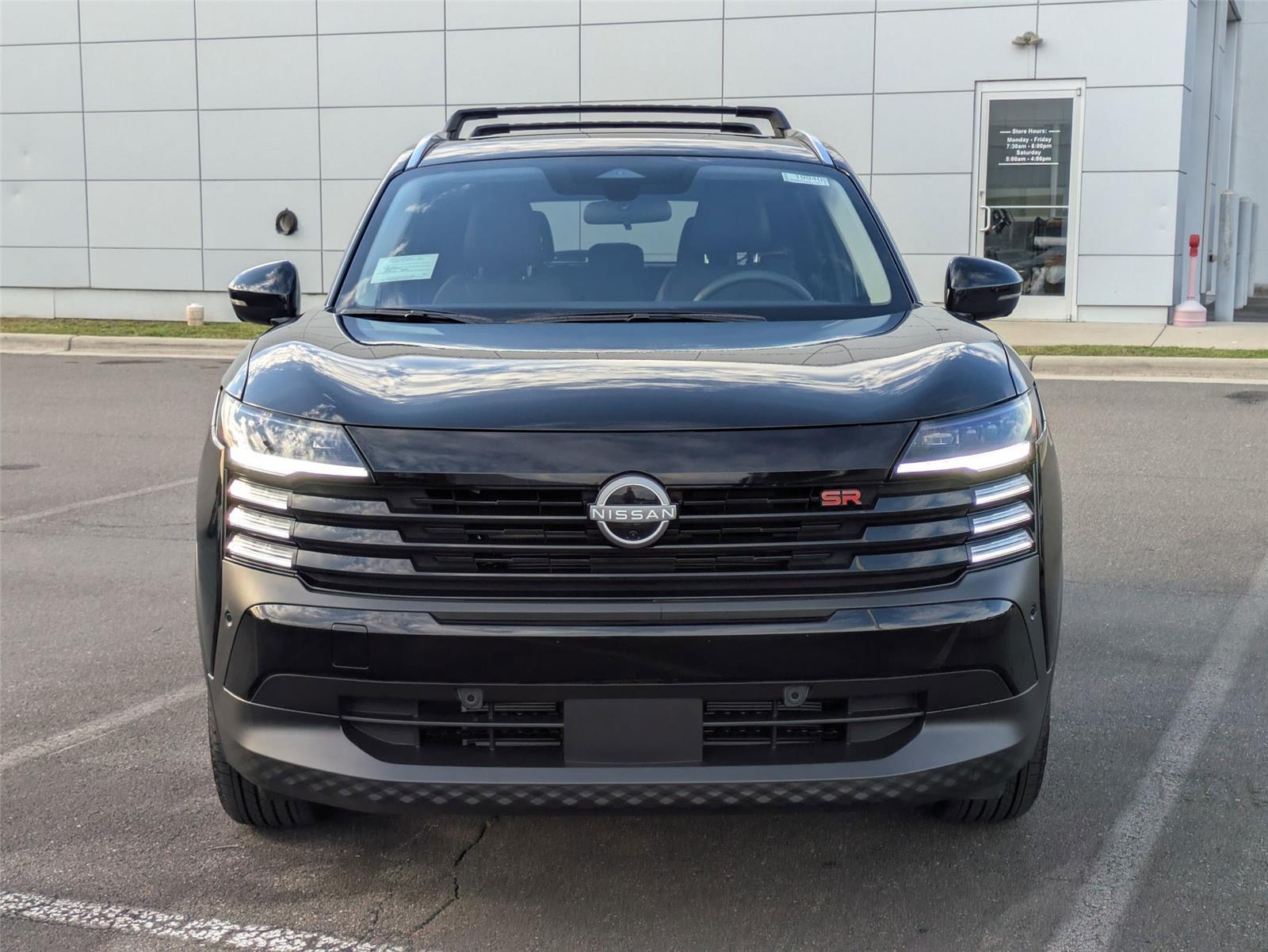 2026 Nissan KICKS SR AWD's photo