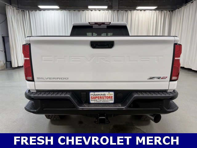 2026 Chevrolet Silverado 2500HD ZR2 photo 4
