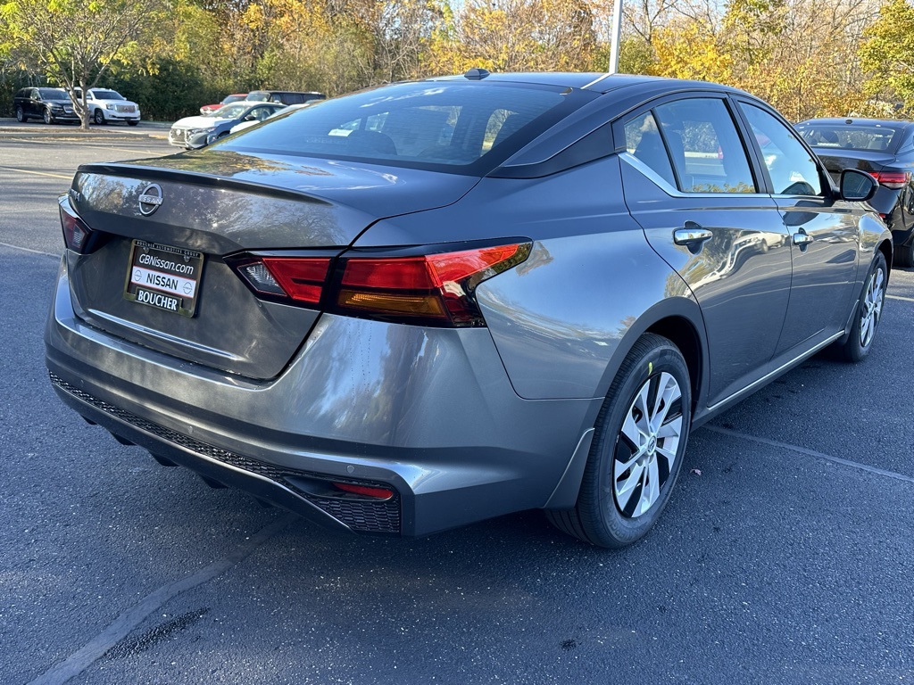 2025 Nissan Altima S photo 4