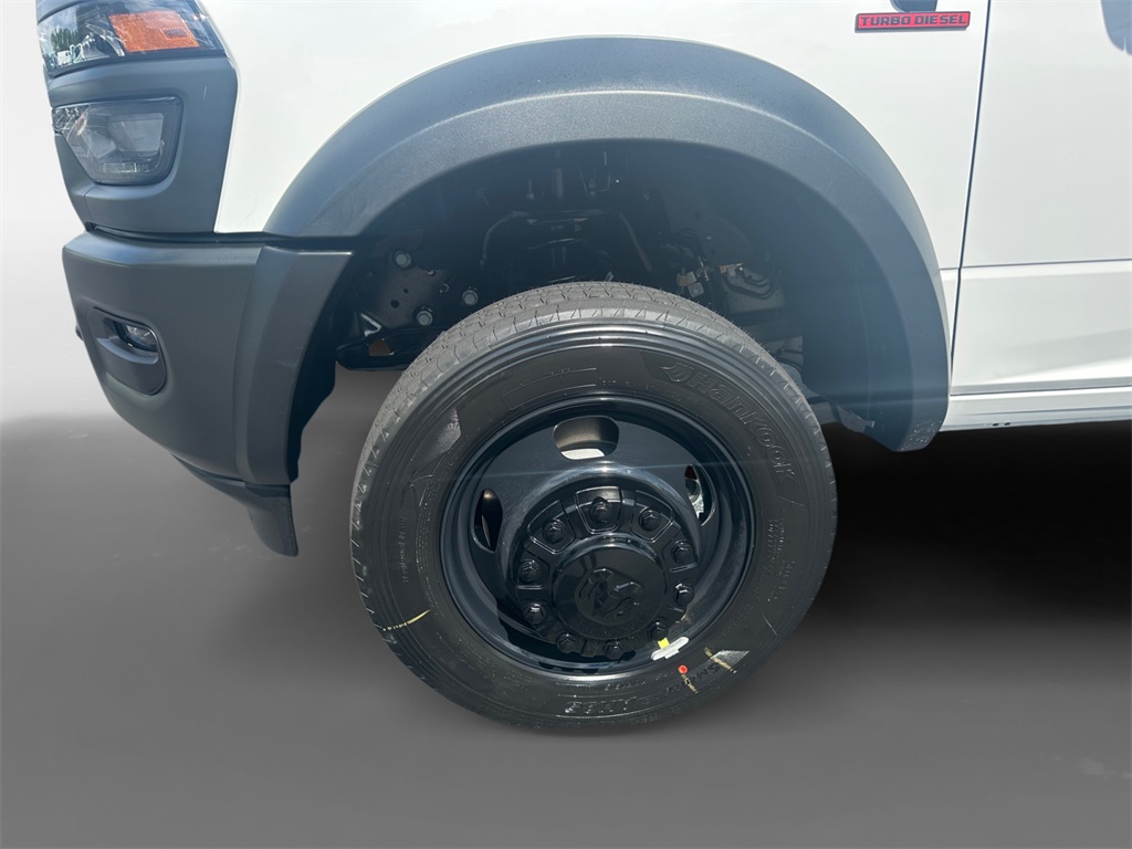 2025 Ram 5500 Tradesman photo 14