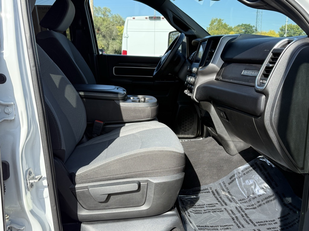 2024 Ram 2500 Big Horn photo 28
