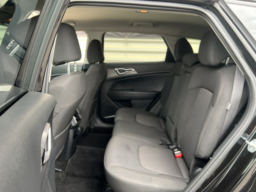 2024 Kia Sportage LX photo 11