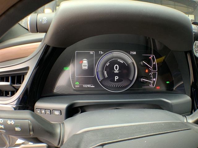 2025 Lexus ES 300h Ultra Luxury photo 15