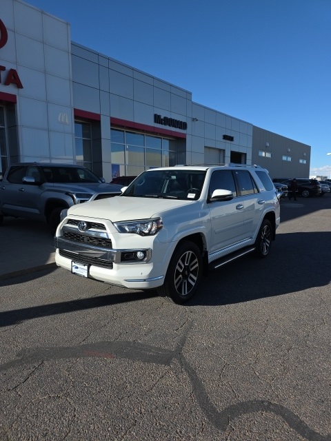 2015 Toyota 4Runner Limited's photo