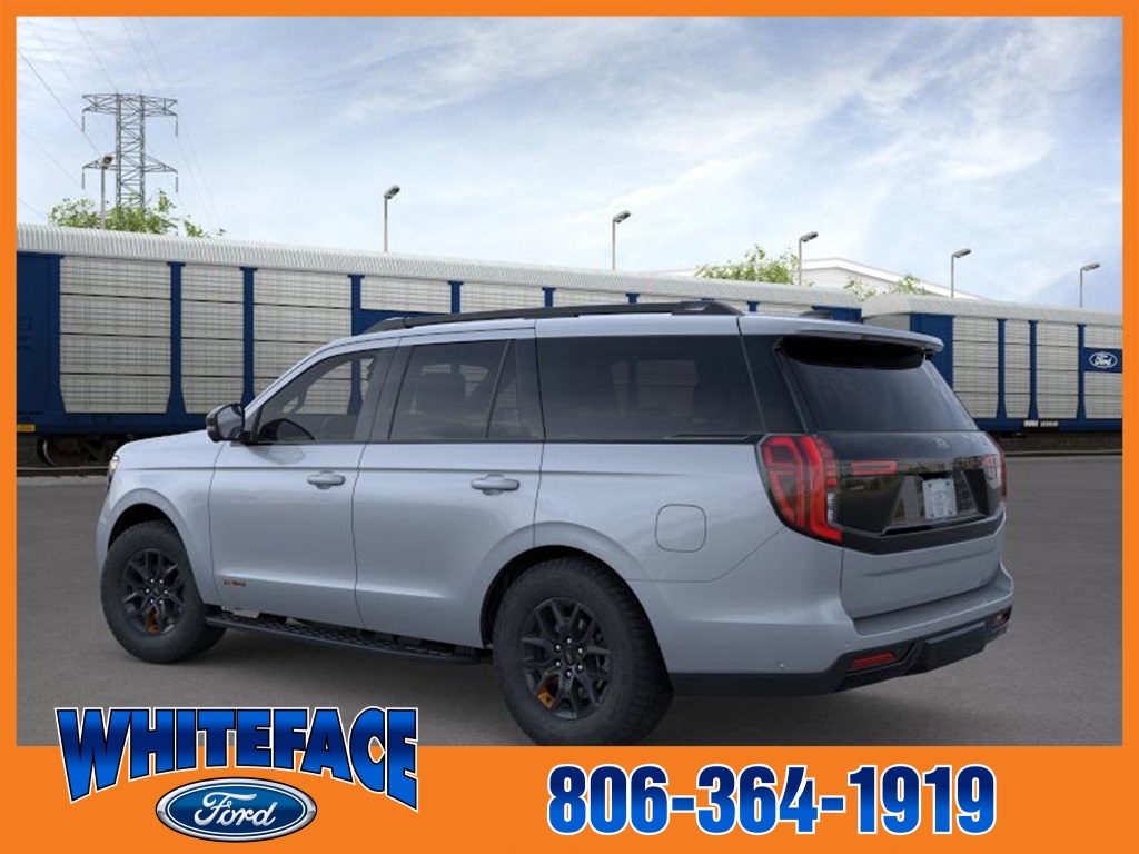 2025 Ford Expedition photo 3