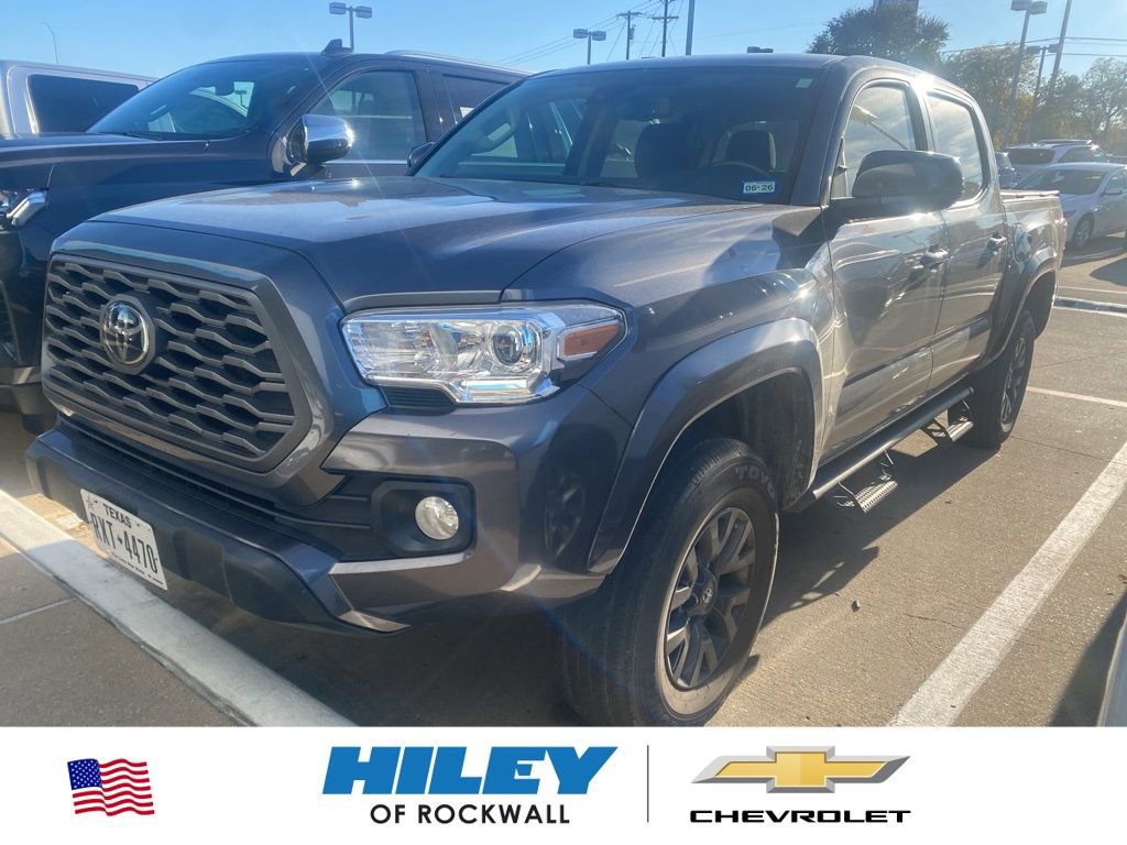 2021 Toyota Tacoma SR5's photo
