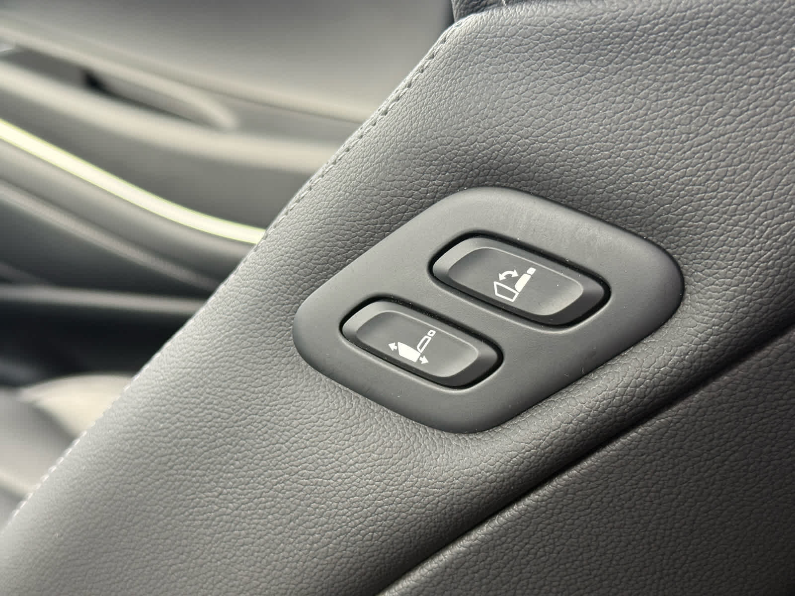2025 Genesis GV80 2.5T Advanced photo 31
