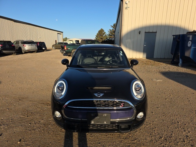 2016 Mini Cooper Hardtop S photo 2