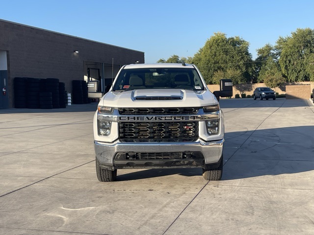 2023 Chevrolet Silverado 2500HD LT photo 3