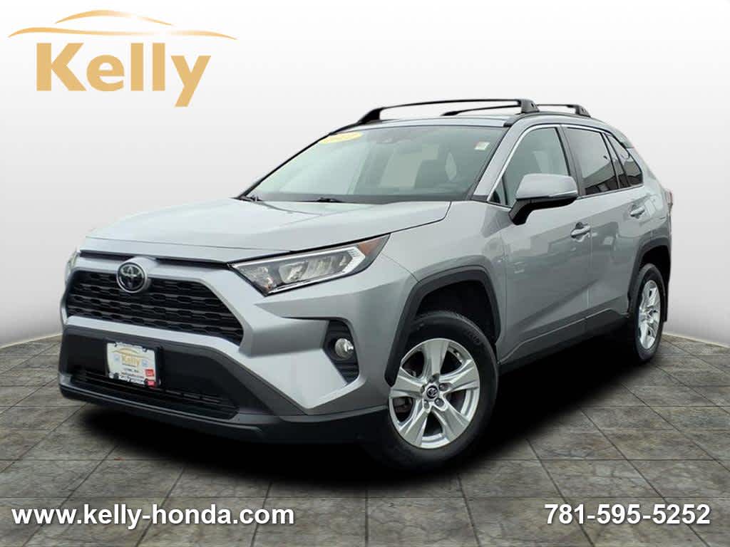 2021 Toyota RAV4 XLE's photo