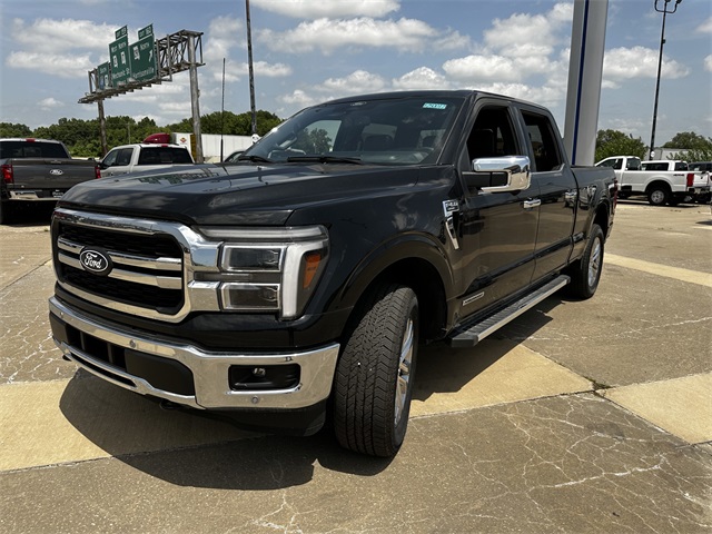 2025 Ford F-150 Lariat photo 4