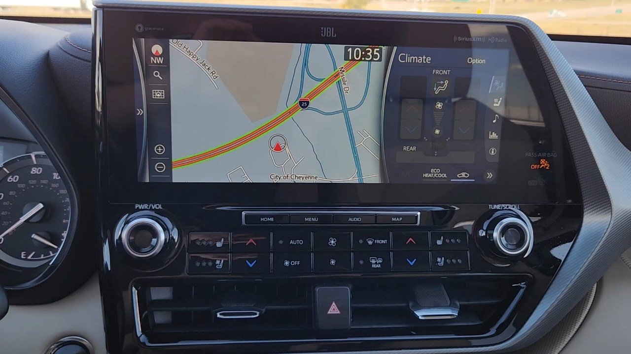 2022 Toyota Highlander Platinum photo 14