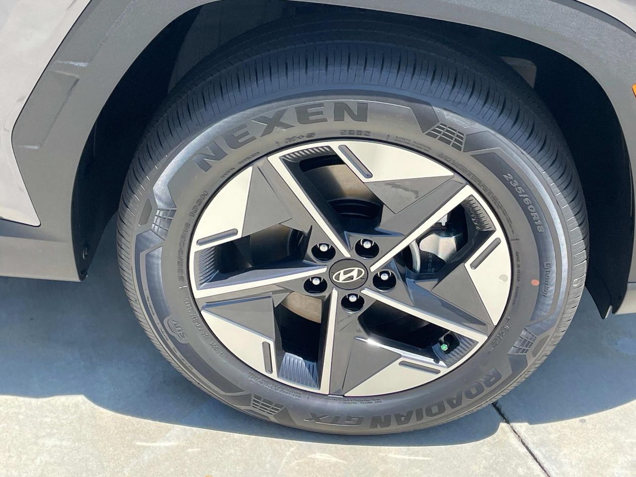 2025 Hyundai Tucson Hybrid SEL Convenience photo 17