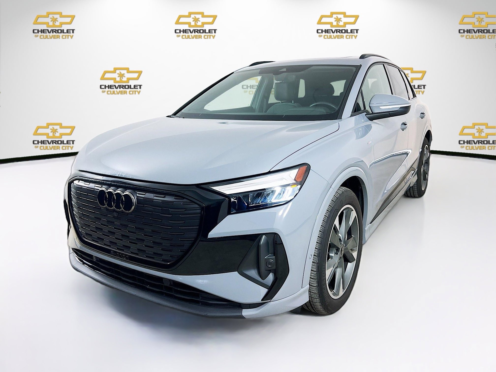 2024 Audi Q4 E-tron Premium Plus photo 2