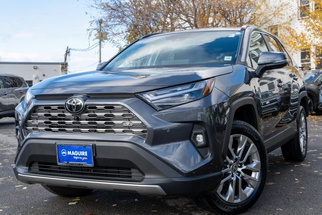 2024 Toyota RAV4 Limited's photo