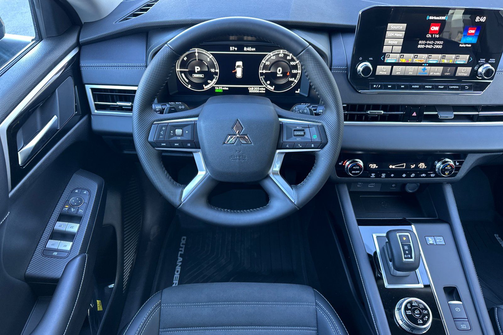 2025 Mitsubishi Outlander PHEV SE photo 13