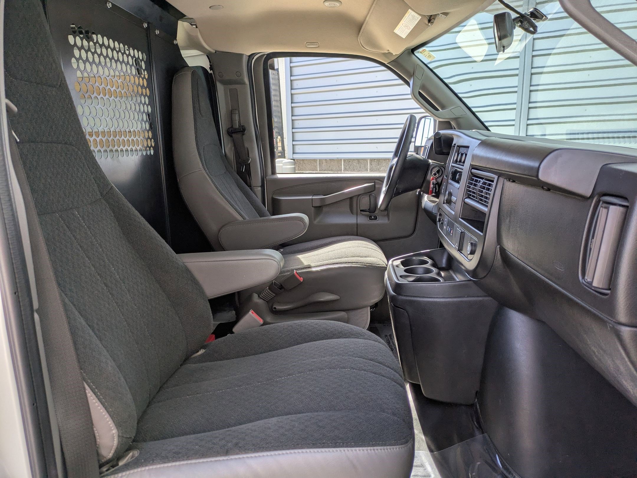 2023 Chevrolet Express Cargo Van photo 20