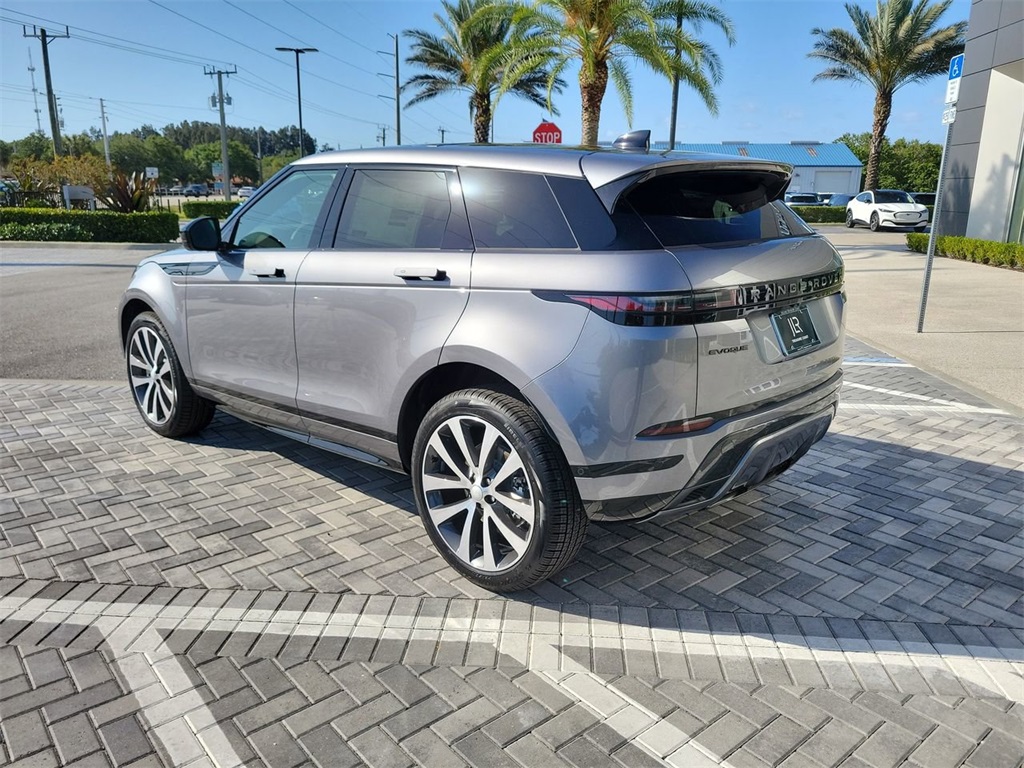 2026 Land Rover Range Rover Evoque Dynamic SE photo 3