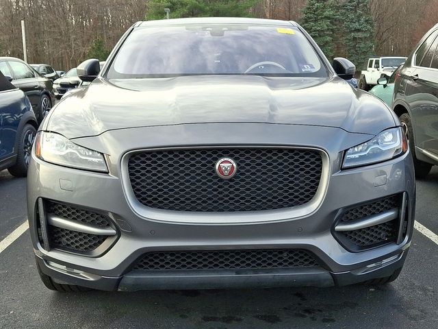 2017 Jaguar F-Pace R-Sport's photo