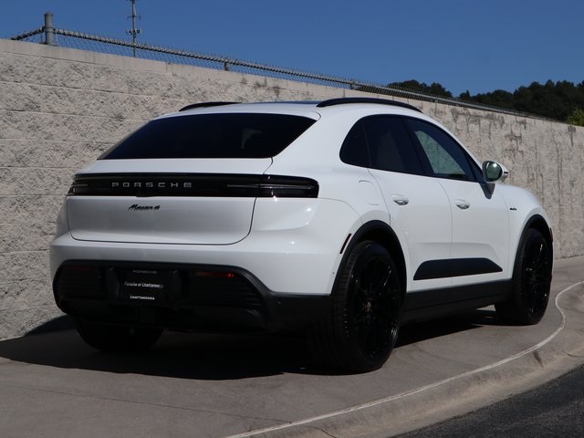 2024 Porsche Macan Electric 4 photo 4