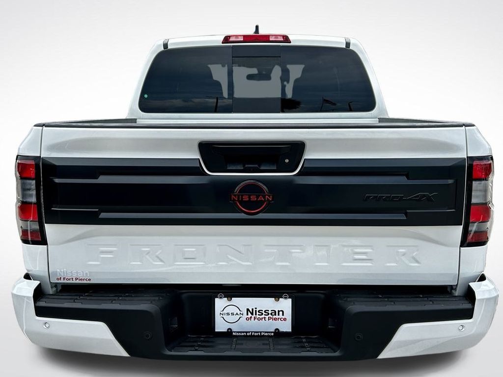 2025 Nissan Frontier PRO-4X photo 5
