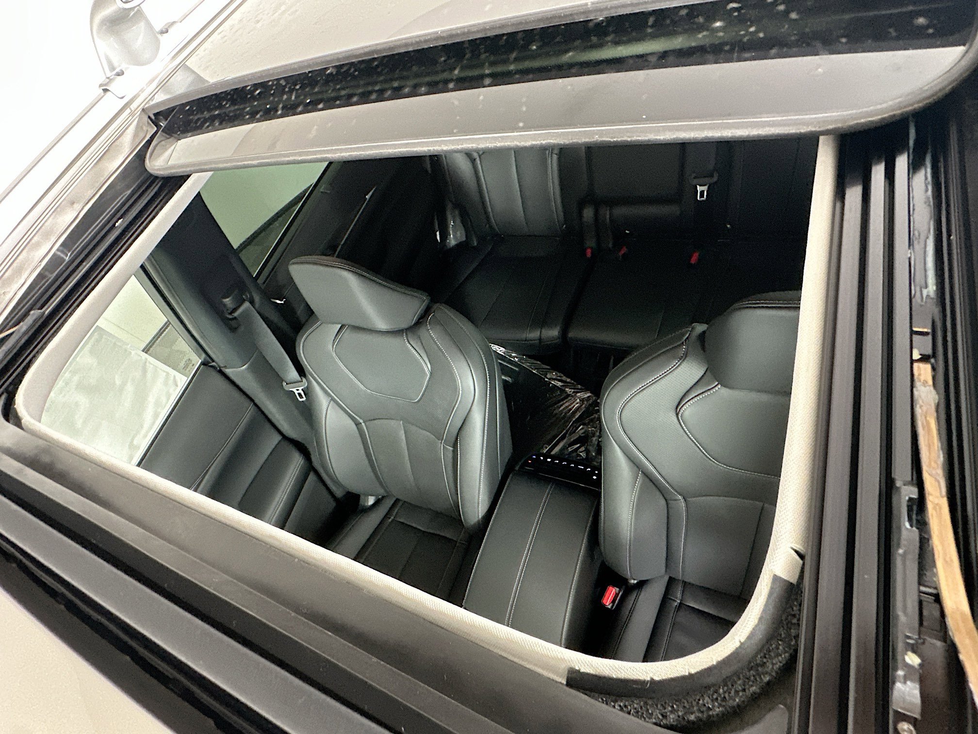 2026 Infiniti QX60 Luxe photo 10