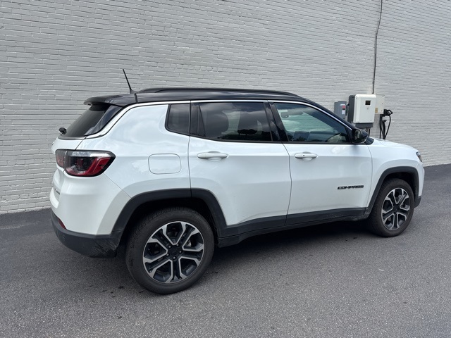 2024 Jeep Compass Limited photo 3