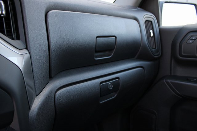 2024 Chevrolet Silverado 1500 photo 6